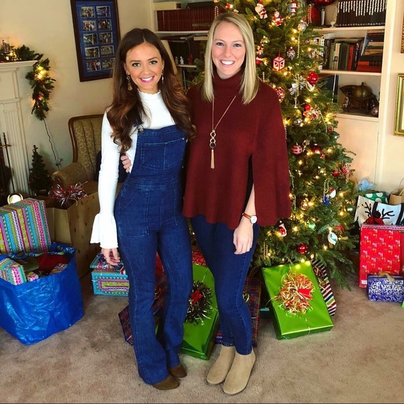 🌙 ᴄʜᴇʀʀʏ ᴏʟɪᴠɪᴀ 🌙 - Picture 2 of 5